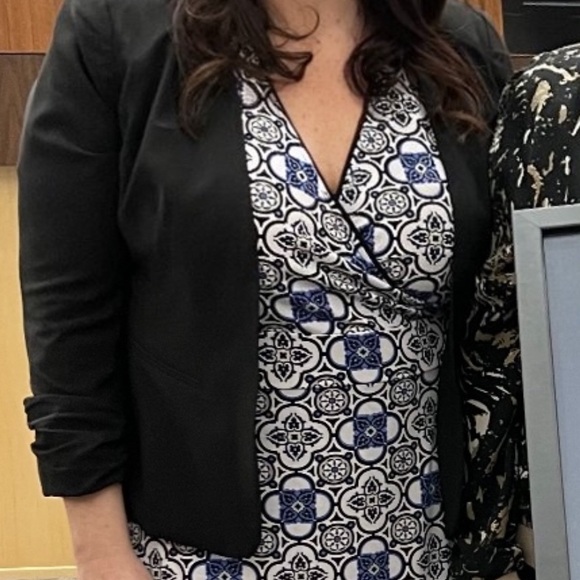 Kensie Black Teagan Collarless Blazer, Open-Front, Ruch Sleeve w/Floral Lining - Picture 6 of 6